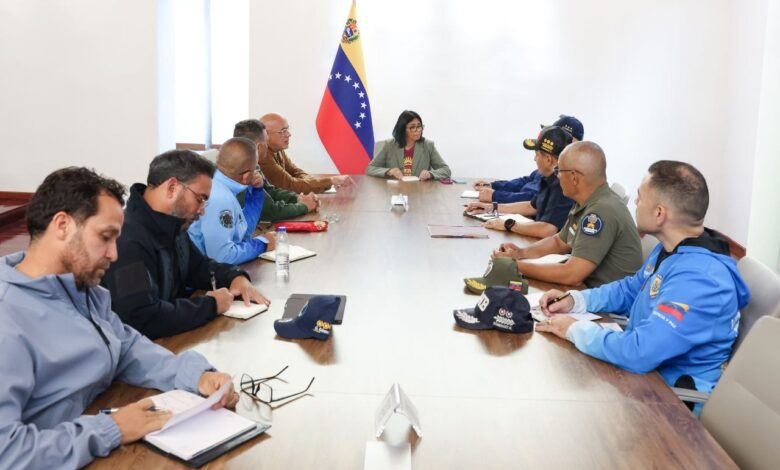 Presidenta Delcy Rodríguez evalúa despliegue de organismos de seguridad y Protección Civil