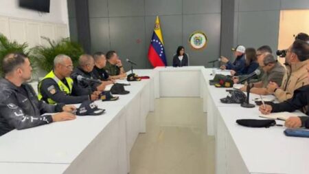 Presidenta (E) evaluó con organismos de seguridad del Estado acciones emprendidas tras sismos
