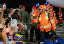 Venezuela despide a 130 rescatistas de El Salvador que apoyaron en labores de rescate