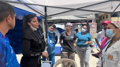 Brigada solidaria Comuna o Nada recorre Comunas de Caraballeda