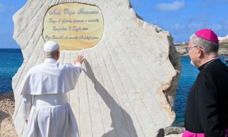 Papa León XIV llamó en Lampedusa a enfrentar la deshumanización