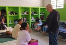 Ricardo Menéndez destaca despliegue del Estado venezolano para atender a familias afectadas por los sismos