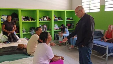 Ricardo Menéndez destaca despliegue del Estado venezolano para atender a familias afectadas por los sismos