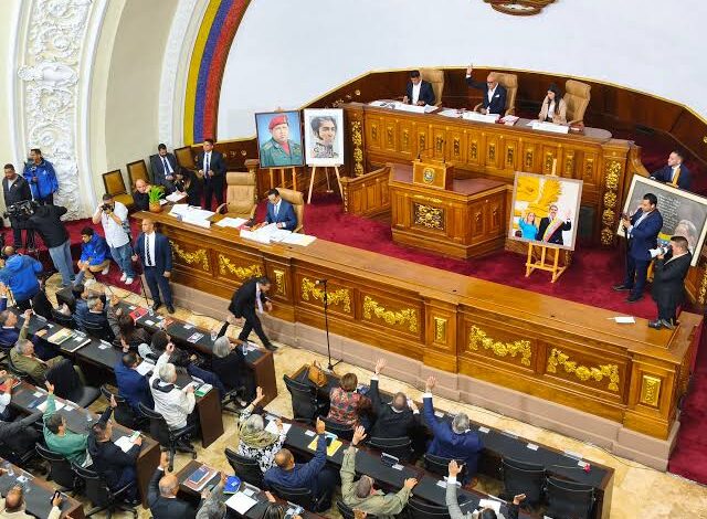 Parlamento venezolano inicia reforma de leyes habitacionales
