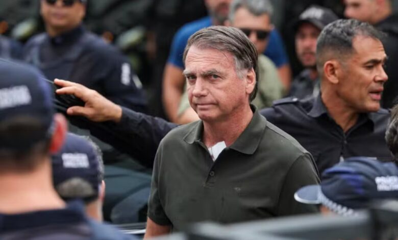Juez ordena al Ejército brasileño entregar todas las armas de Bolsonaro