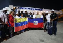 Arriba a Venezuela delegación médica y asistencia humanitaria de Haití