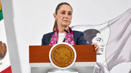Presidenta mexicana llama a la calma ante posible imposición de nuevos aranceles de EE. UU.