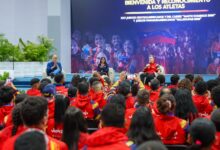 Presidenta Rodríguez reconoce a atletas por brillante participación en CAC y Parasuramericanos 2026