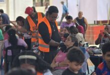 Familias resguardadas del Campamento Narciso Gonell reciben atención integral de Escuela Taller La Guaira