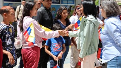 Presidenta Delcy Rodríguez entrega 87 nuevas viviendas en Caracas, a familias afectadas por terremotos