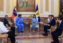 Presidenta Delcy Rodríguez recibió con honores a Primera Ministra de Barbados Mia Mottley