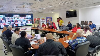 Vicepresidente Menéndez: “La prioridad radica en reconstruir una nueva forma de ocupación del espacio tras el doblete sísmico”