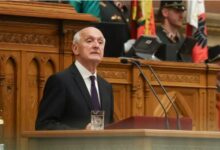 András Baka es elegido como presidente de Hungría