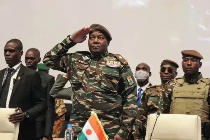 Gobierno militar de Níger frustra intento de golpe de Estado en Niamey