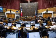 Gobierno de Chile logra aprobación total de polémica megarreforma