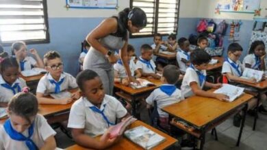 Cuba iniciará año escolar pese a dificultades agravadas por bloqueo de EE. UU.