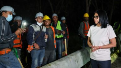 Presidenta Delcy Rodríguez supervisa trabajos de despeje vial tras fuertes lluvias en Caracas