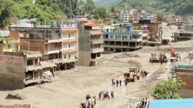 Nepal y China buscan a casi 1.400 desaparecidos tras riadas