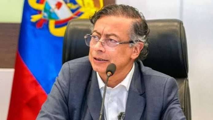 Senado de Colombia autoriza a Petro a salir del país