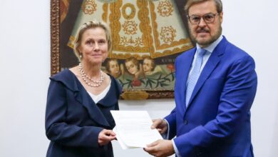 Canciller Plasencia recibe Copias de Estilo de embajadora designada de Países Bajos