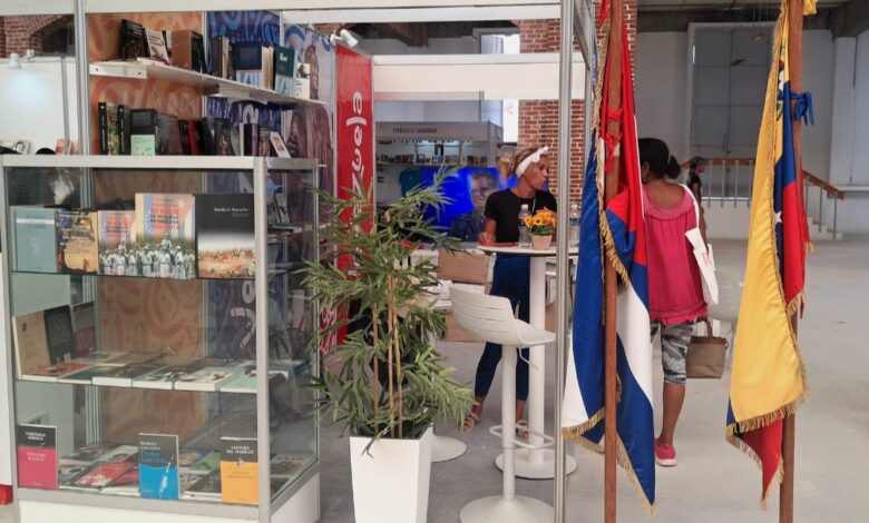 Venezuela y Cuba, pueblos hermanos en la Feria del Libro de La Habana