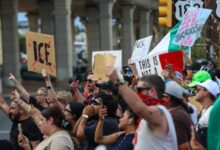 Protestaron en Texas tras disparo de ICE contra inmigrante venezolano