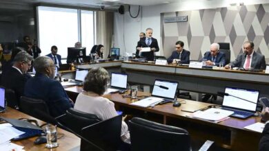 Comisión de Senado brasileño aprueba fin de jornada laboral 6×1