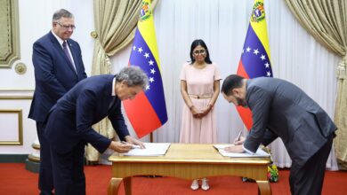 Presidenta Delcy Rodríguez firma memorando de entendimiento con multinacional TotalEnergies E&P