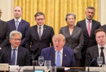 Donald Trump quiere renombrar la IA como "superinteligencia"