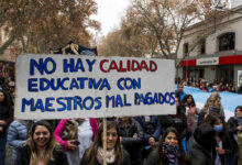 Universitarios argentinos de nuevo al paro por mejoramiento salarial