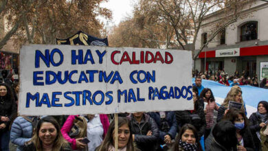 Universitarios argentinos de nuevo al paro por mejoramiento salarial