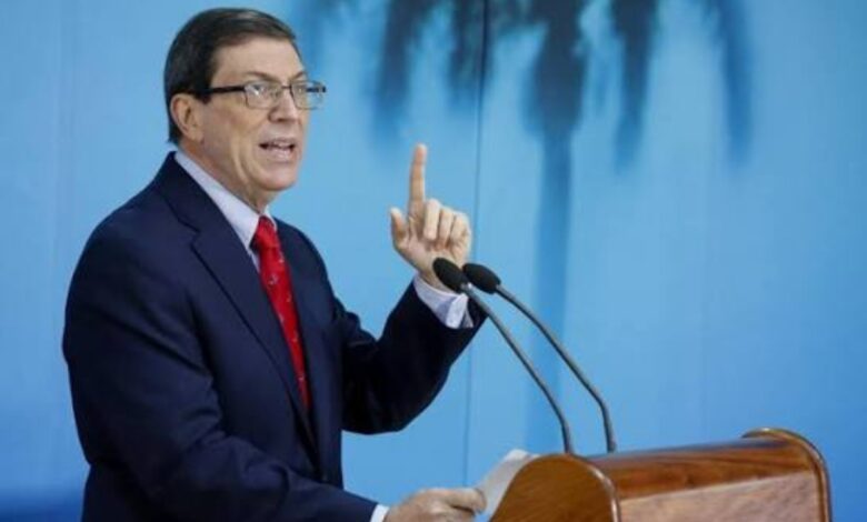 Canciller cubano tilda de xenófobas deportaciones de EE. UU.