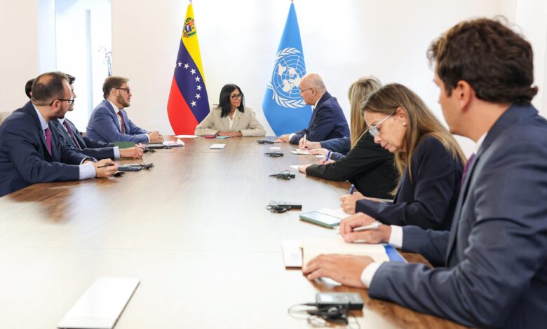 Presidenta Delcy Rodríguez se reúne en Caracas con el máximo representante de ACNUR, Barham Salih