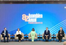 Jefa de Estado venezolana descarta la dolarización y ratifica el fortalecimiento de la moneda nacional